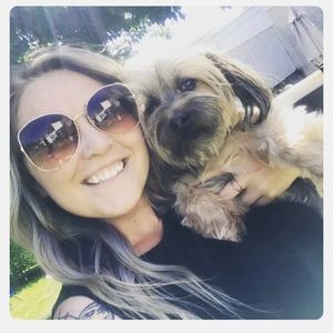 Meet your Posher, Corinne